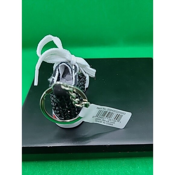 Las Vegas Rhinestone Shoe Souvenir Keychain - Picture 2 of 7